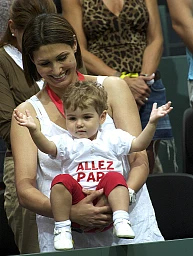 Ilham und Alexia ermutigen Stan Wawrinka Ilham und Alexia ermutigen Stan Wawrinka