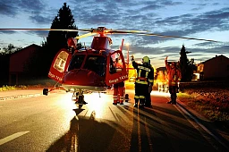 Les héros de l'air, avec l'aide d'autres secouristes, ont sauvé la vie de Jasmin, 17 ans, de Lommis (TG) Les héros de l'air, avec l'aide d'autres secouristes, ont sauvé la vie de Jasmin, 17 ans, de Lommis (TG)