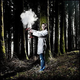 Alain Vaucher, 20 anni, studente di chimica, Ecublens (FR). Medaglia d'oro in chimica, fisica e informatica alle Olimpiadi svizzere della scienza. Medaglia di bronzo alle Alain Vaucher, 20 anni, studente di chimica, Ecublens (FR). Medaglia d'oro in chimica, fisica e informatica alle Olimpiadi svizzere della scienza. Medaglia di bronzo alle