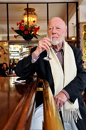 Fred Tschanz - From dishwasher to gastronomy king Fred Tschanz - From dishwasher to gastronomy king