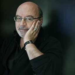 Raphaël Aubert, écrivain et journaliste, Lausanne. Raphaël Aubert, écrivain et journaliste, Lausanne.