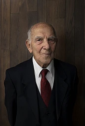 Stéphane Hessel, former resistance fighter, French ambassador and author of the pamphlet "Indignez-vous" Stéphane Hessel, former resistance fighter, French ambassador and author of the pamphlet "Indignez-vous"