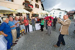 Alain Berset takes a souvenir photo