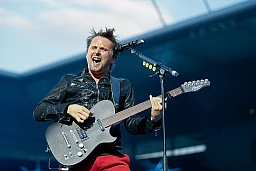 Matthew Bellamy, frontman dei Muse allo Stade de Suisse Matthew Bellamy, frontman dei Muse allo Stade de Suisse