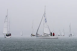 Waiting in heavy rain before the start Waiting in heavy rain before the start