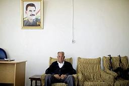 Asayish Büro, (Sicherheitspolizei der kurdischen PYD), Afrin (SYR), FEBBRAIO 2014 Asayish Büro, (Sicherheitspolizei der kurdischen PYD), Afrin (SYR), FEBBRAIO 2014