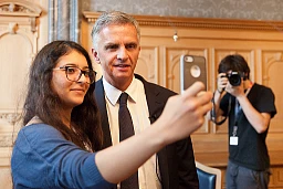 La photo avec le selfie. La photo avec le selfie.
