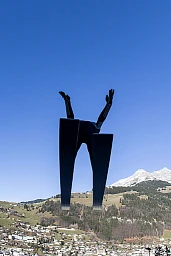 Il norvegese Daniel-Andre Tande durante la Coppa del Mondo FIS di salto con gli sci maschile al Titlisschanze di Engelberg, Svizzera, domenica 20 dicembre 2015. (KEYSTONE/Alexandra Wey)
