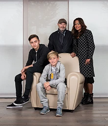 Phil Collins arrives in Switzerland with his family Phil Collins arrives in Switzerland with his family