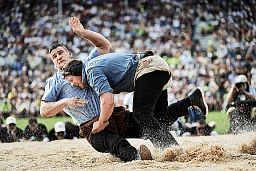 Matthias Glarner (R) wrestles Armon Orlik to the ground in the final bout of the Swiss Wrestling Festival Estavayer-le-Lac. Matthias Glarner (R) wrestles Armon Orlik to the ground in the final bout of the Swiss Wrestling Festival Estavayer-le-Lac.