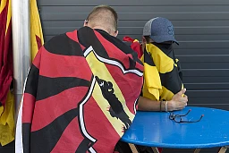 Désillusion des partisans pro-bernois à l'annonce des résultats du vote de rattachement de la ville de Moutier au Canton du Jura.