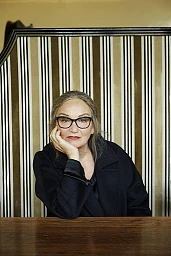 Katja Früh am 2. November 2017 im Volkshaus Zürich fotografiert. Anlässlich zu ihrer Buchpublikation "Bin ich jemand?" und zum Start ihres neuen Theaterstücks "Harmonie". Katja Früh am 2. November 2017 im Volkshaus Zürich fotografiert. Anlässlich zu ihrer Buchpublikation "Bin ich jemand?" und zum Start ihres neuen Theaterstücks "Harmonie".