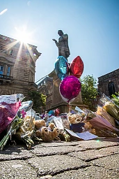 Foto: Thomas Meier. Manchester (UK), 25.05.17. Terrorrepo aus Manchester (UK) Eindrücke vom St Ann`s Square Foto: Thomas Meier. Manchester (UK), 25.05.17. Terrorrepo aus Manchester (UK) Eindrücke vom St Ann`s Square
