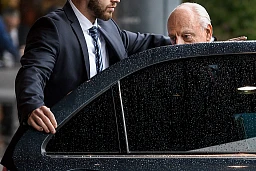 UN Special Envoy for Syria Staffan de Mistura enters his car after a meeting with the government delegation on November 29, 2017 in Geneva. UN Special Envoy for Syria Staffan de Mistura enters his car after a meeting with the government delegation on November 29, 2017 in Geneva.