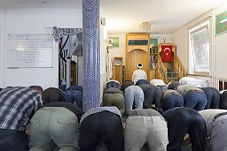 Gläubige beim Beten in der Aksa Moschee in Schaffhausen.