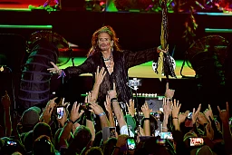 STEVEN TYLER - CHANTEUR DU GROUPE AEROSMITH