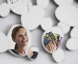 Menschen im Unterland: Medium Sonja Maier aus Winkel. Menschen im Unterland: Medium Sonja Maier aus Winkel.