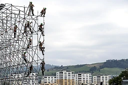 Aufbau der Schwingarena in Zug, fotografiert am Dienstag, 9. Juli 2019. Das Eidg. Schwing- und Aelplerfest, ESAF, findet vom 23. - 25. August 2019, in Zug statt. (KEYSTONE/Alexandra Wey). Aufbau der Schwingarena in Zug, fotografiert am Dienstag, 9. Juli 2019. Das Eidg. Schwing- und Aelplerfest, ESAF, findet vom 23. - 25. August 2019, in Zug statt. (KEYSTONE/Alexandra Wey).