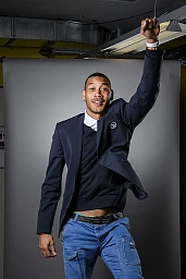Guillaume Hoarau im Interview ohne Worte, "Gurtenfestival, Hauptbühne, Samstagabend. Wie kommen Sie auf die Bühne?" am 11.04.2019 in Bern. Foto: Raphael Moser / Tamedia AG