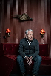 Röbi Koller (* 28. November 1957 in Luzern) Schweizer Radio- und Fernsehmoderator, Autor und Journalist am Donnerstag (10.12.2020) im Restaurant Nordbrücke in Zürich. Foto: Thomas Egli Röbi Koller (* 28. November 1957 in Luzern) Schweizer Radio- und Fernsehmoderator, Autor und Journalist am Donnerstag (10.12.2020) im Restaurant Nordbrücke in Zürich. Foto: Thomas Egli