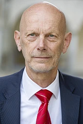 Daniel Koch, un antihéros venu de Brigue et devenu icône d’une situation historique et mondiale.