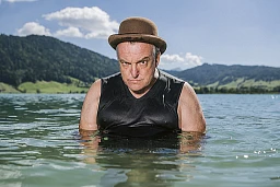Komiker Marco Rima fotografiert am Ägerisee.