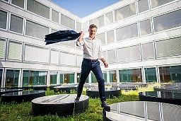 The New CEO of ZKB (Zurich Canton Bank), Urs Baumann, in their Hearquarters on the Bahnhofstrasse in Zurich, SwitzerlandZKB is the fouth biggest Bank in Switzerland.Der Neue ZKB CEO, Urs Baumann, in action im ZKB (Zürcher Kantonalnbank) Hauptquartier in der Bahnhofstraße.Zürich (ZH)