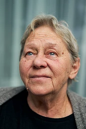 Katharina, Grossmutter von Sascha Britsko, in ihrem Zuhause in Schaffhausen. 11.02.2023