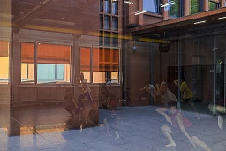 La salle de répétions de danse la Haute Ecole romande des arts de la scène fête ses 20 ans. Lausanne. 17.10.2023. Eddy Mottaz / Le Temps La salle de répétions de danse la Haute Ecole romande des arts de la scène fête ses 20 ans. Lausanne. 17.10.2023. Eddy Mottaz / Le Temps