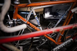 Schor Rahmen brauchen sich vor grossen Namen nicht zu fürchten. Einer von Waltis Rahmen neben zwei von Colnago.