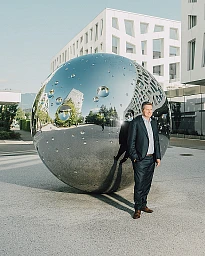 Thomas Schinecker fotografiert in Rotkreuz. Thomas Schinecker fotografiert in Rotkreuz.