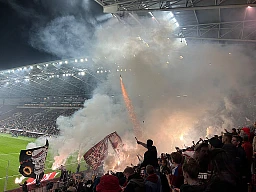 Servette FC v FC Sion, Super League 5 - 0. 14,188 spectators . Tribune Nord