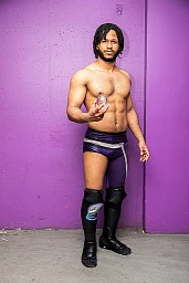 20.05.2023: Rick Salem, Hellseher und Wrestler, dank seiner Kristallkugel den Gegnern voraus. 20.05.2023: Rick Salem, Hellseher und Wrestler, dank seiner Kristallkugel den Gegnern voraus.