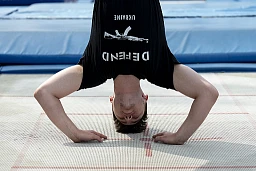 27.06.2023; Mettmenstetten; Ukrainische Ski Aerials Athleten trainieren aufgrund des Kriegs in der Schweiz. Auf der Sommerschanze in Mettmenstetten finden sie optimale Trainingsbedingungen vor und trainieren ihre Sprünge mit der Landung im Pool. 27.06.2023; Mettmenstetten; Ukrainische Ski Aerials Athleten trainieren aufgrund des Kriegs in der Schweiz. Auf der Sommerschanze in Mettmenstetten finden sie optimale Trainingsbedingungen vor und trainieren ihre Sprünge mit der Landung im Pool.