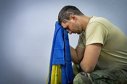 Schwer verwundeter ukrainischer Marinesoldat Maxim M. Schwer verwundeter ukrainischer Marinesoldat Maxim M.