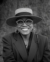 Deedee Bridgewater avant l'émission Jazzz en direct au Cully Jazz festival