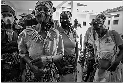 Attente avant la prise en charge, opération cataracte, Hospital Chokwe, Mozambique