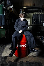 Nemo auf dem Weg zur Bühne im Presswerk Arbon. Nemo auf dem Weg zur Bühne im Presswerk Arbon.