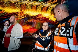 Für Polizistinnen und Polizisten ist der Dienst an der OLMA voller Herausforderungen. Für Polizistinnen und Polizisten ist der Dienst an der OLMA voller Herausforderungen.